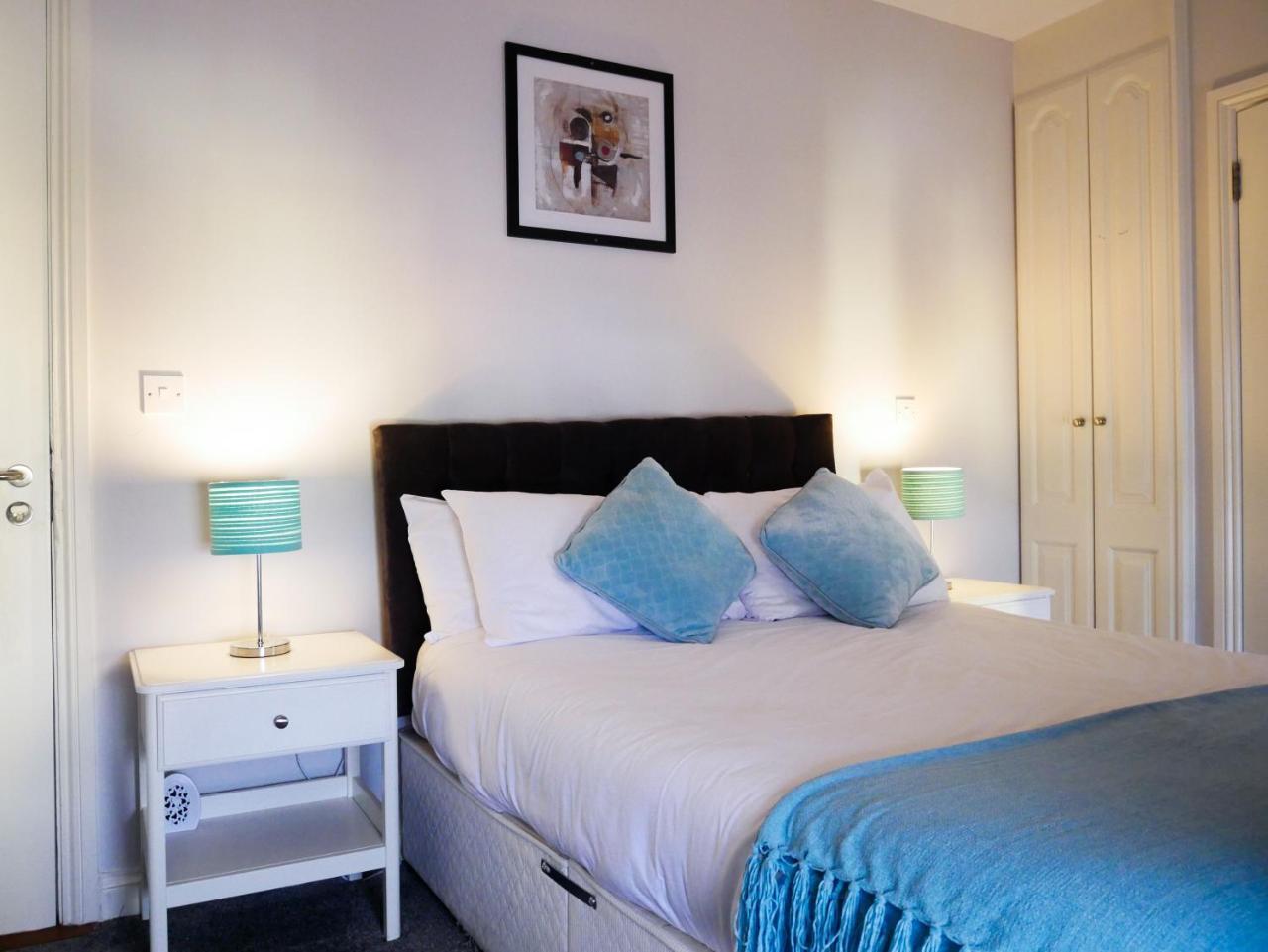 Townhouse Tullamore Hotel Екстериор снимка