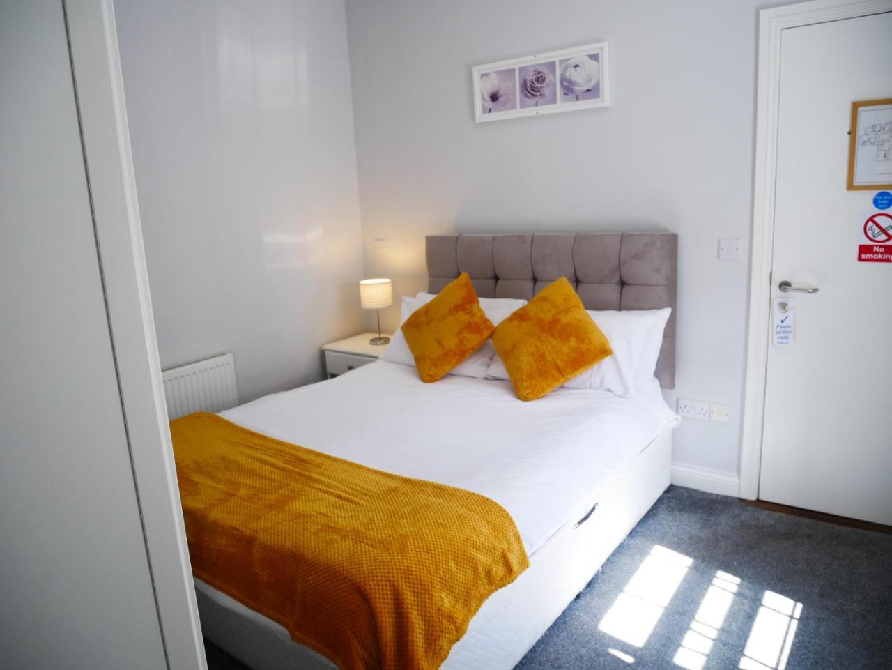 Townhouse Tullamore Hotel Екстериор снимка